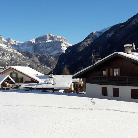 Chalet Relax Pozza di Fassa Esterno foto