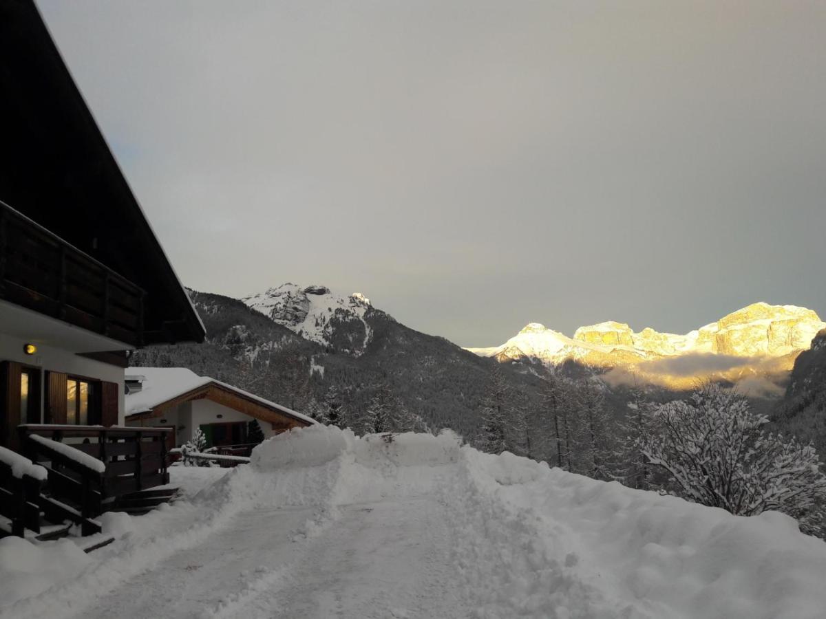 Chalet Relax Pozza di Fassa Esterno foto