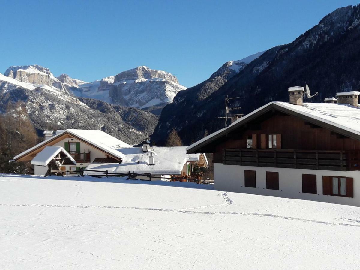 Chalet Relax Pozza di Fassa Esterno foto